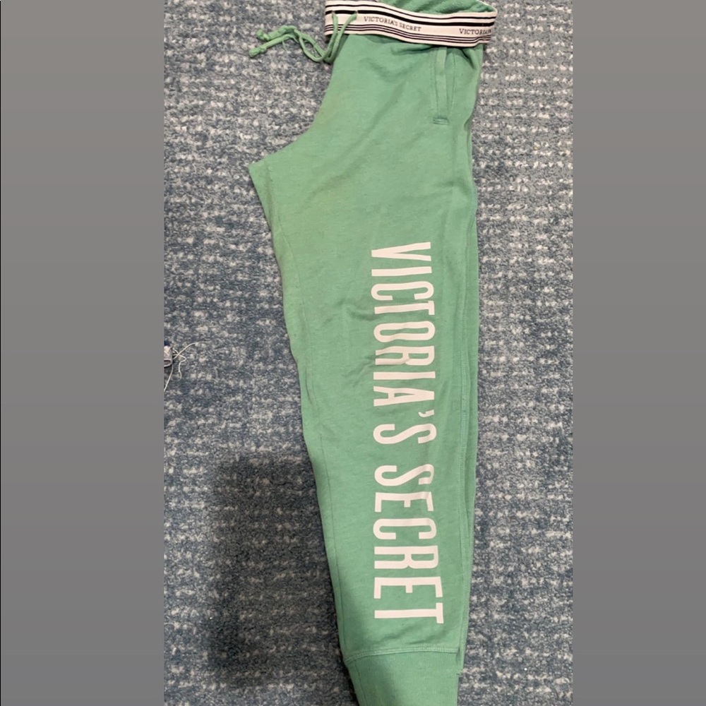 VICTORIA SECRET SWEATPANTS